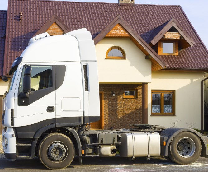 gebaeudeschaden-lkw-zeitwert © Fotolia.com