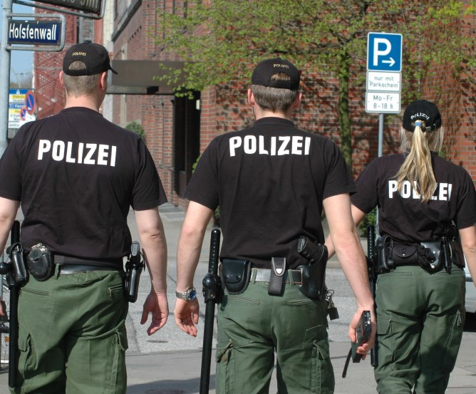 Diensthaftpflichtversicherung - Amtshaftpflichtversicherung © Fotolia.com Diensthaftpflichtversicherung - Amtshaftpflichtversicherung © Fotolia.com
