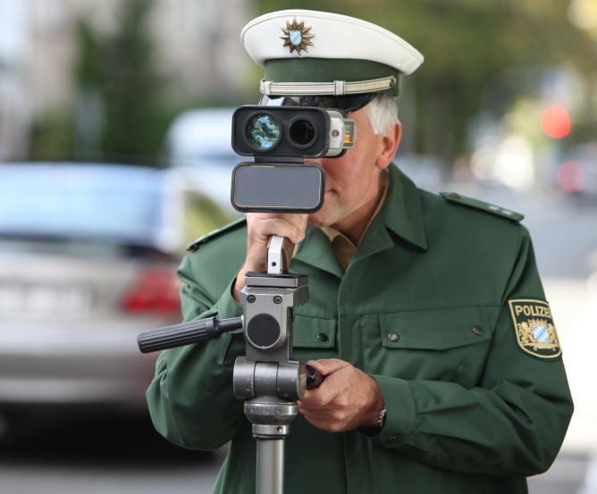 polizei-radarkontrolle © Fotolia.com