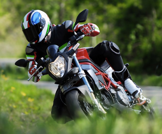 preiswerte-motorradversicherung-berlin © Fotolia.com