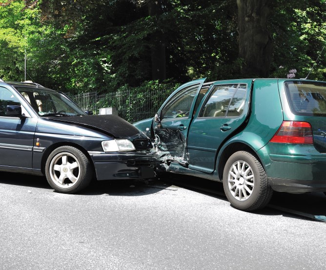 restwertangebot-versicherung © Fotolia.com