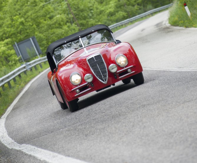 rote-wechselkennzeichen-oldtimer © Fotolia.com