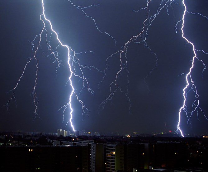 sommer-gewitter-schaden © Fotolia.com