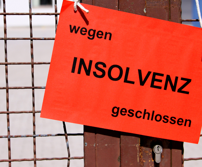 zaun-schild-insolvenz © Fotolia.com